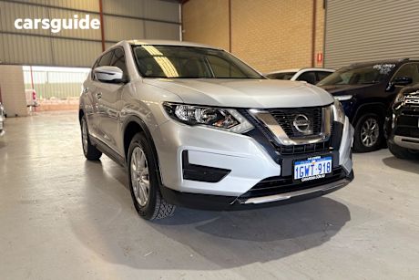 Silver 2018 Nissan X-Trail SUV ST