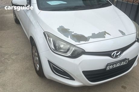 White 2014 Hyundai I20 Hatchback Active