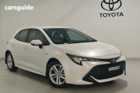 White 2019 Toyota Corolla Hatchback Ascent Sport (Hybrid)