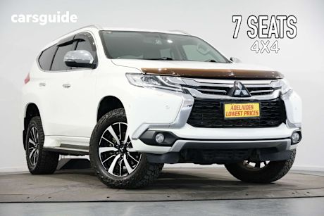 White 2017 Mitsubishi Pajero Sport Wagon Exceed (4X4) 7 Seat