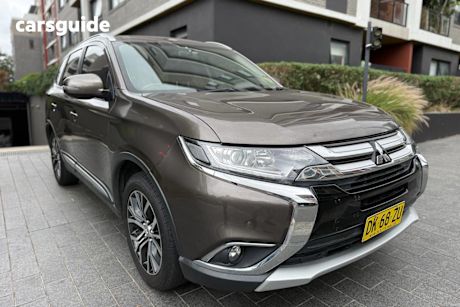 Brown 2017 Mitsubishi Outlander Wagon Ls (4X2)