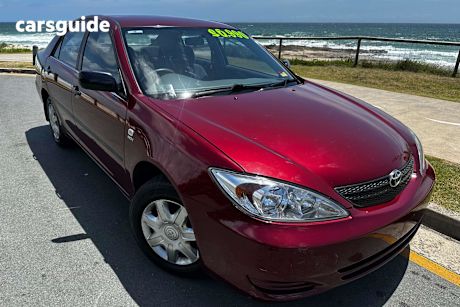 Red 2002 Toyota Camry Sedan Altise