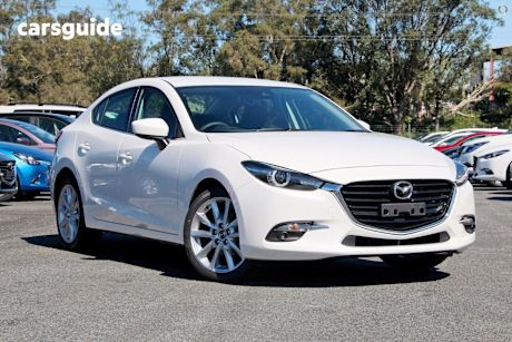 White 2018 Mazda 3 Sedan Sp25 Gt
