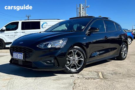 Black 2018 Ford Focus Hatchback St-Line