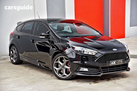 Black 2017 Ford Focus Hatchback St2