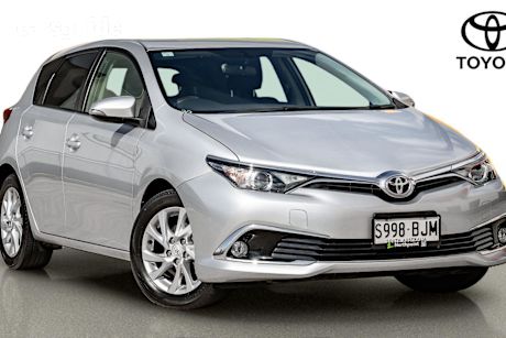 Silver 2016 Toyota Corolla Hatchback Ascent Sport