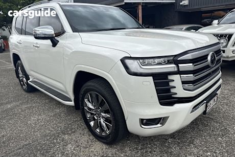 White 2023 Toyota Landcruiser Wagon Lc300 Sahara Zx (4X4)