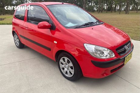Red 2009 Hyundai Getz Hatchback S