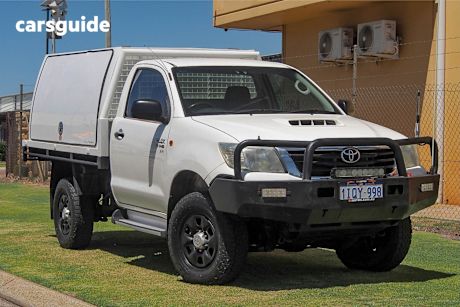 White 2012 Toyota Hilux Cab Chassis Sr (4X4)
