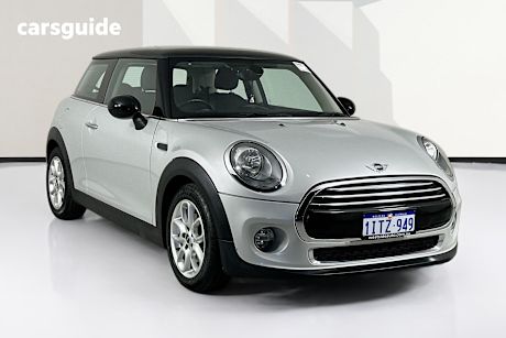White 2016 Mini Cooper Hatchback