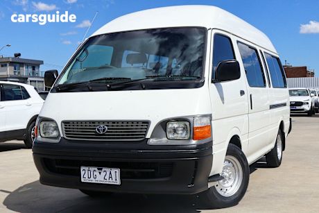 White 2002 Toyota HiAce Bus Commuter