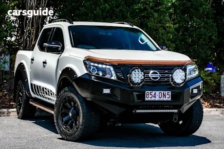 White 2019 Nissan Navara Dual Cab Pick-up N-Trek Special Edition (4X4)