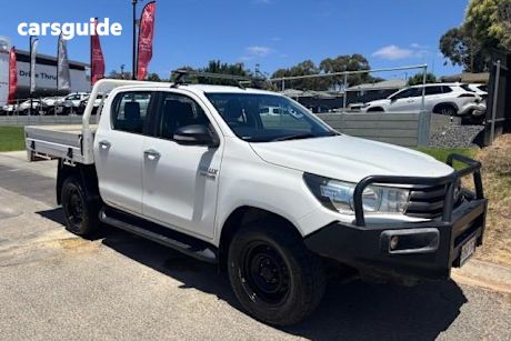 White 2016 Toyota Hilux Dual Cab Chassis Sr (4X4)