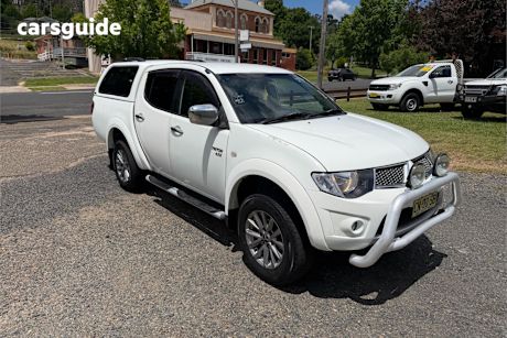 White 2011 Mitsubishi Triton Double Cab Utility Glx-R (4X4)