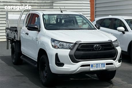 White 2020 Toyota Hilux X Cab Cab Chassis Sr (4X4)