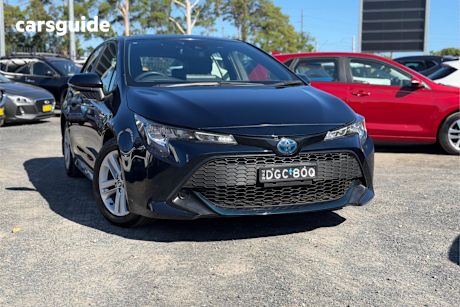 Black 2019 Toyota Corolla Hatchback Ascent Sport (Hybrid)