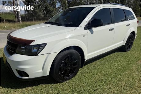 White 2015 Dodge Journey Wagon R/T