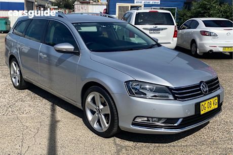 Silver 2011 Volkswagen Passat Wagon 118 Tsi
