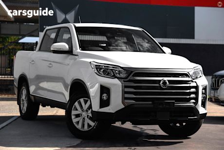 White 2025 KGM Ssangyong Musso Crew Cab Pickup Elx