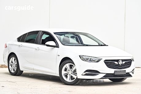 White 2020 Holden Commodore Liftback Lt