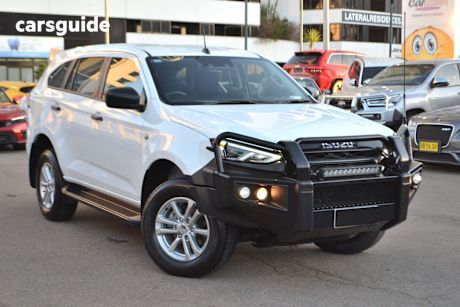 White 2022 Isuzu MU-X Wagon Ls-M (4X4)