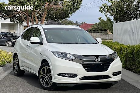 White 2017 Honda Vezel SUV (HYBRID) RU3