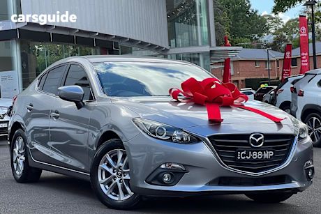 Silver 2015 Mazda 3 Sedan Maxx