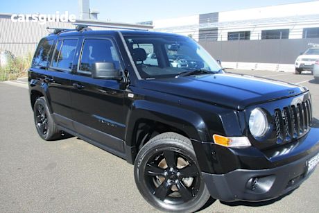 Black 2014 Jeep Patriot Wagon Blackhawk