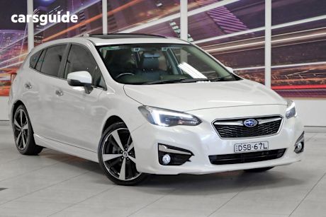 White 2017 Subaru Impreza Hatchback 2.0I-S (Awd)