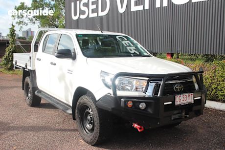 White 2019 Toyota Hilux Double Cab Chassis Sr (4X4)
