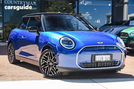 Blue 2025 Mini Cooper Hatch SE FAVOURED F