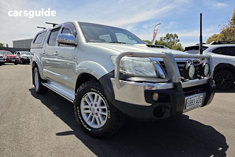 Silver 2012 Toyota Hilux Dual Cab Pick-up Sr5 (4X4)