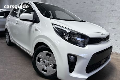 White 2023 Kia Picanto Hatchback S (Pe)