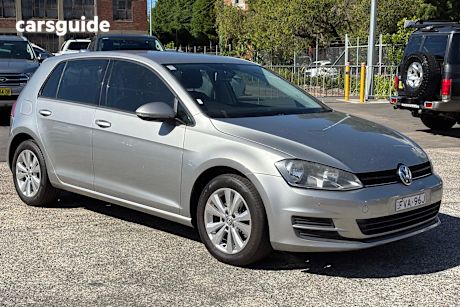 White 2014 Volkswagen Golf Hatchback 90 Tsi Comfortline