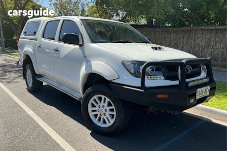 White 2010 Toyota Hilux Dual Cab Chassis Sr (4X4)