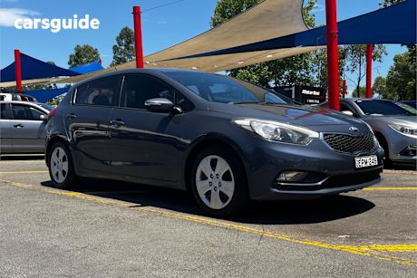 Blue 2015 Kia Cerato Hatchback S