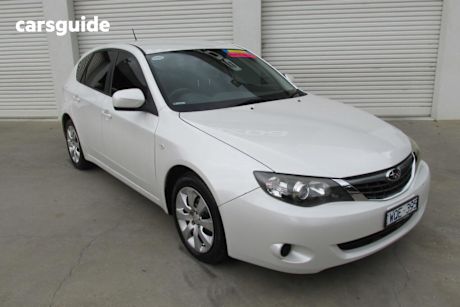 White 2008 Subaru Impreza Hatchback R (Awd)