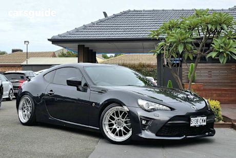 Grey 2017 Toyota 86 Coupe Gts