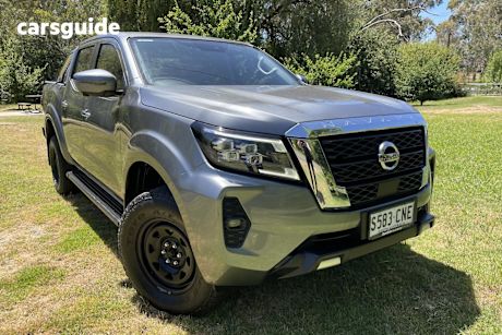Grey 2021 Nissan Navara Dual Cab Pick-up St (4X4)
