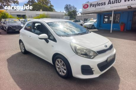 2015 Kia RIO Hatchback S
