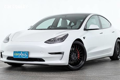 White 2021 Tesla Model 3 Sedan Performance