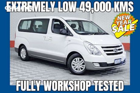 White 2016 Hyundai Imax Wagon