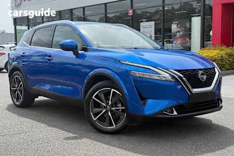 Blue 2024 Nissan Qashqai Wagon St-L