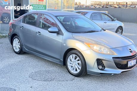 Silver 2011 Mazda 3 Sedan Maxx Sport