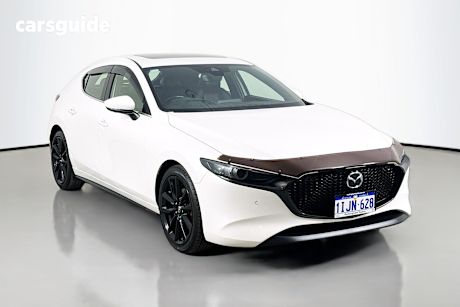 White 2019 Mazda 3 Hatchback G25 Astina