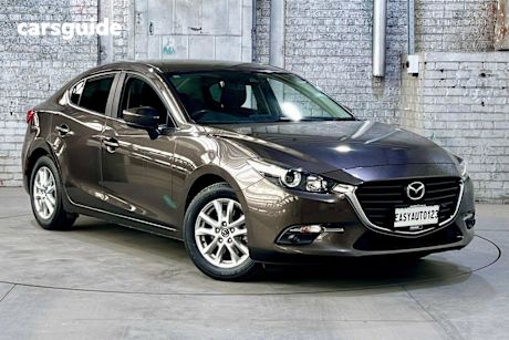 Grey 2018 Mazda 3 Sedan Maxx Sport