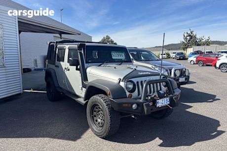 Gold 2007 Jeep Wrangler Softtop Unlimited Sport (4X4)