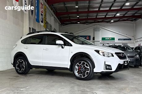White 2016 Subaru XV Wagon 2.0I