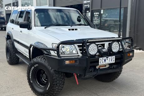 White 2004 Nissan Patrol Wagon St (4X4)
