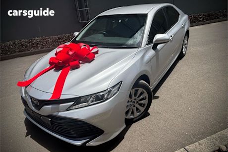 Silver 2019 Toyota Camry Sedan Ascent